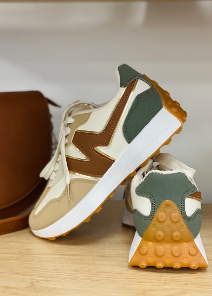 Baskets modèle Olympe kaki
