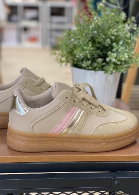 Baskets modèle Baby