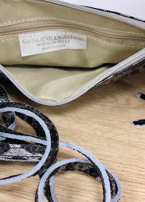 Pochette cuir paillettes animal