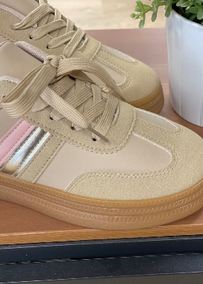 Baskets modèle Baby