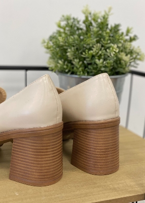 Mocassins à talon beige 